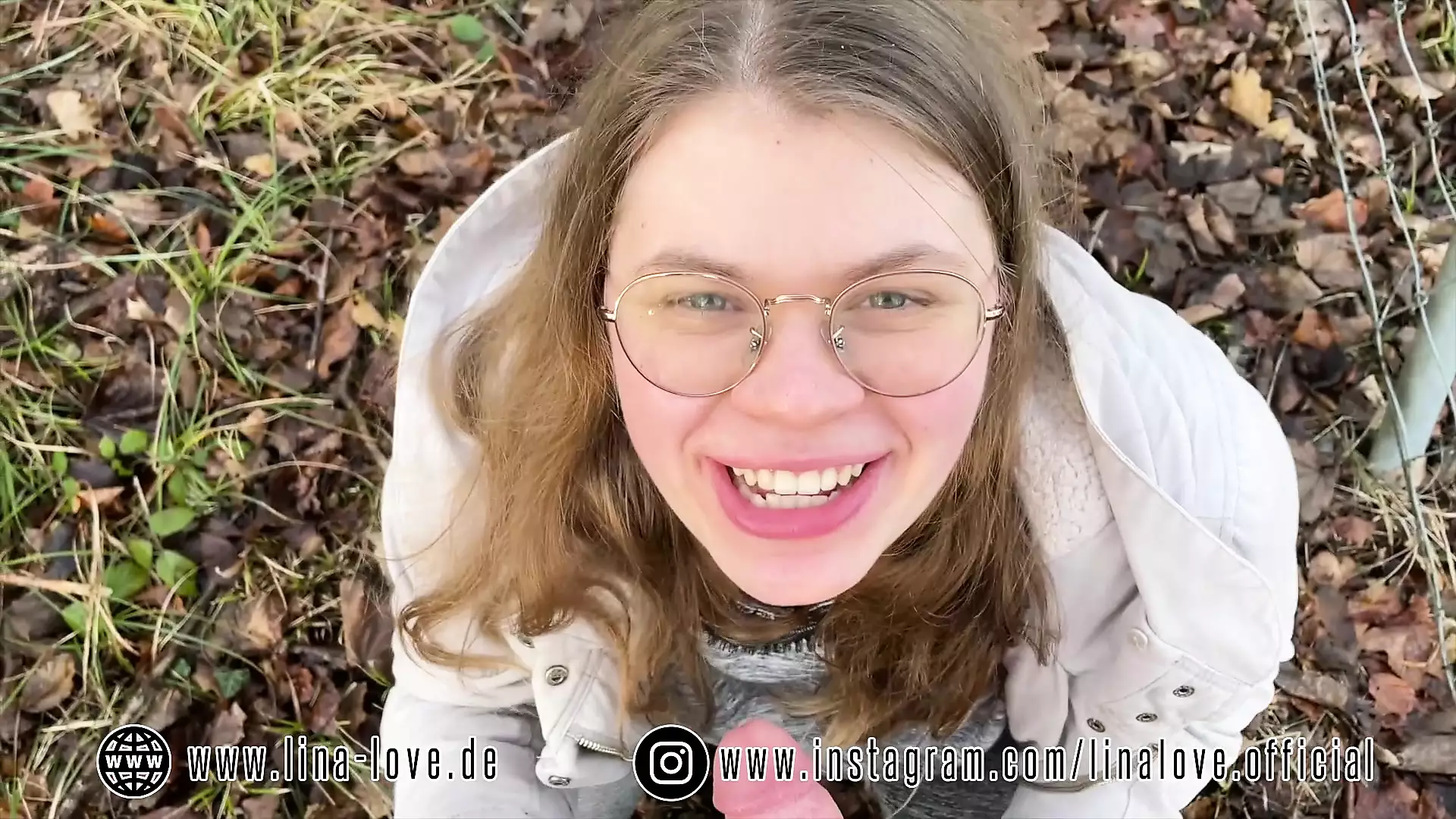 amateur german girl blows stranger outdoors